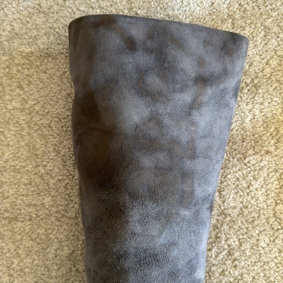 Prada Suede Knee High Boot Cone Heel Gray 37.5 IT 7.5 US NIB MSRP $1400 - Picture 4 of 14